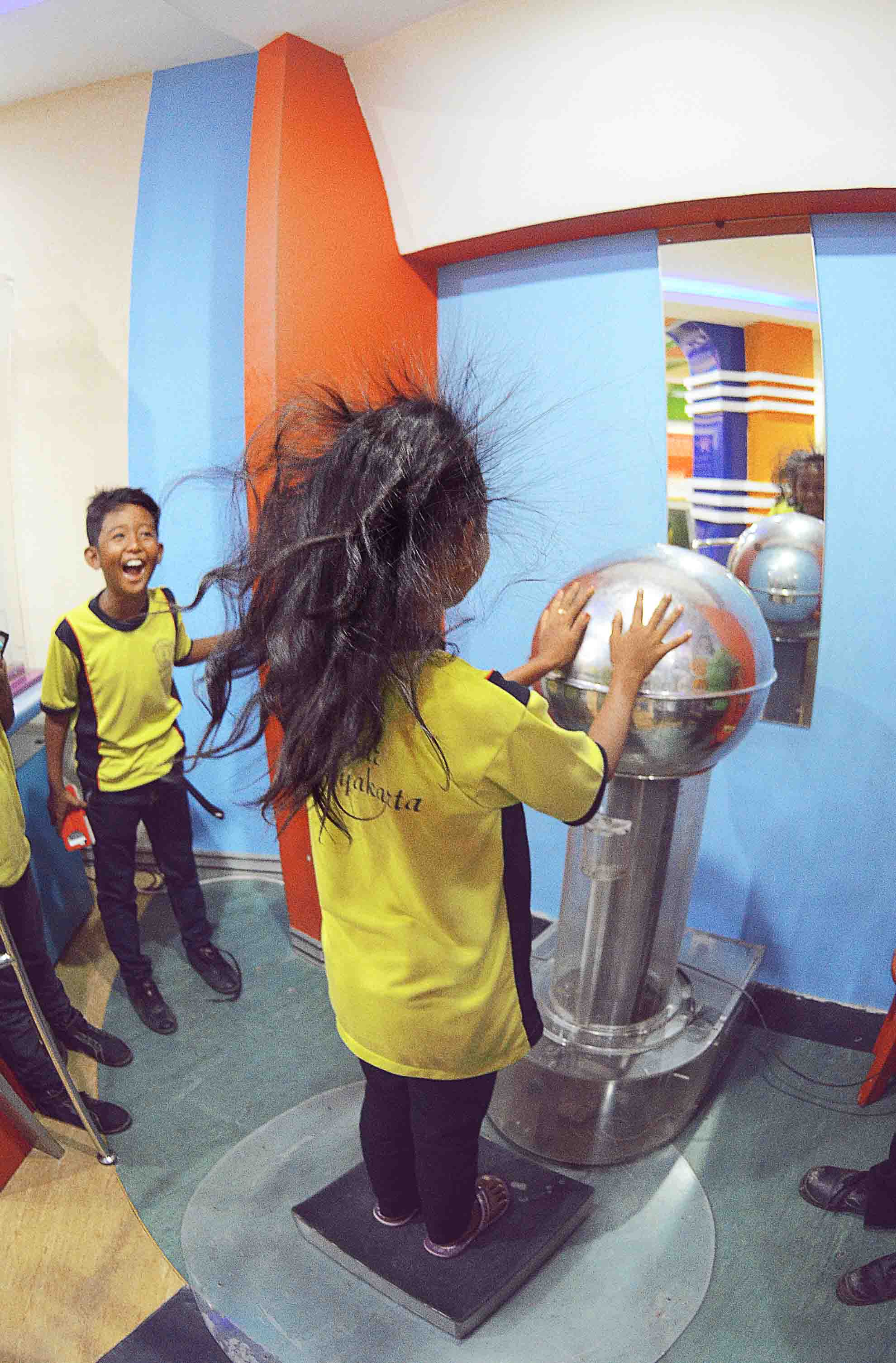 Generator Van De Graaf