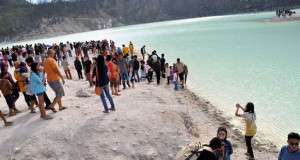 Wisata-Kawah-Putih-Ciwidey-Bandung