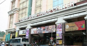 Pasar Baru Bandung, tempat belanja murah di Bandung yang terkenal dan favorit wisatawan (foto : indonesia.travel)