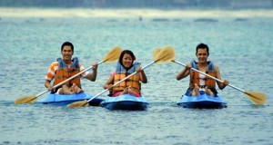 Kano Kalianda Nirwana Resort di Pantai Merak Belantung, salah satu pantai di Lampung yang indah, asyik dan menarik untuk dikunjungi dalam rangka mengisi libur lebaran (Foto : free-stock-illustration.com)
