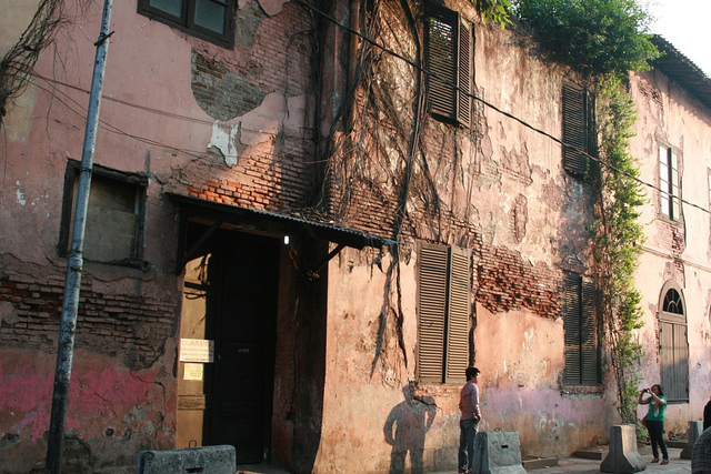 Rumah Akar Kota Tua Jakarta