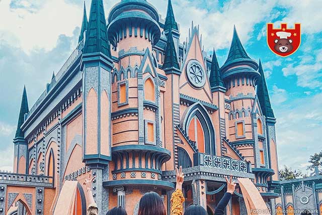 Nicole's-River-Park-Bogor